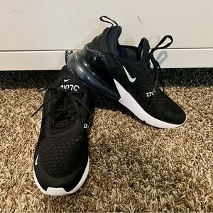 Like New, Nike Air Max 270